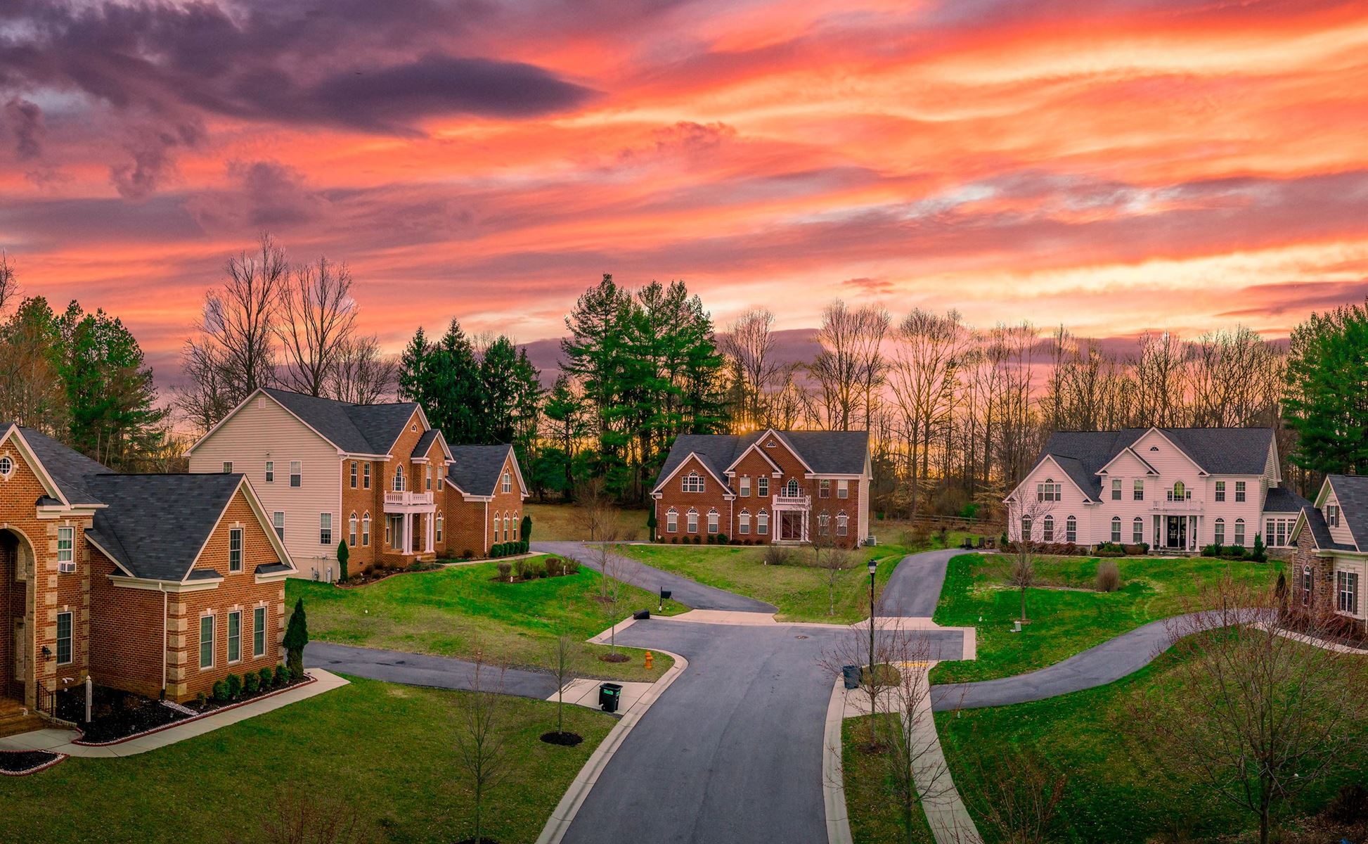 A neighborhood of houses